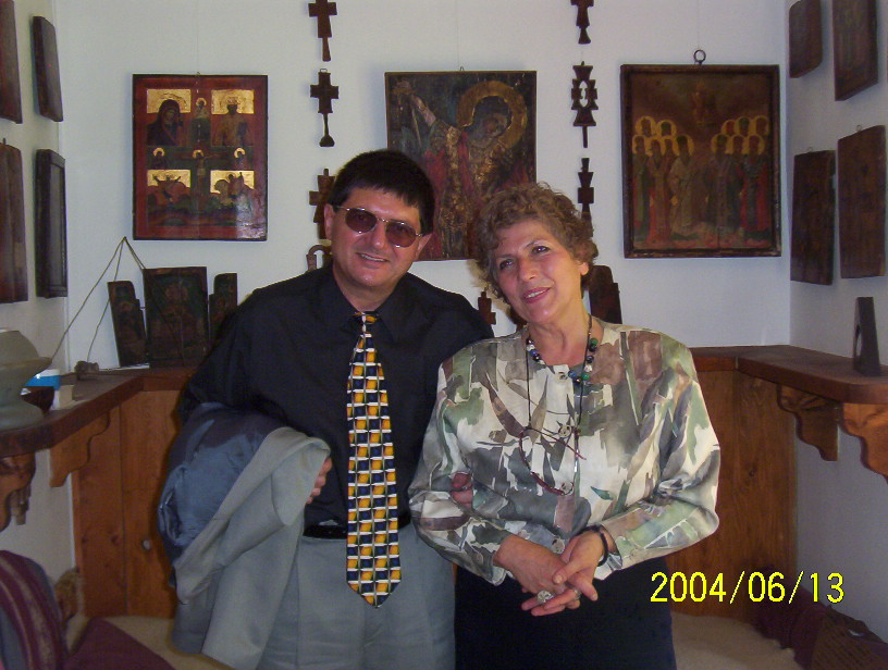 With painter Tina Ecaterina Popa, Rm. Valcea, 2004.jpg